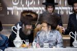 סעודת הילולא מוצאי שבת ראה כ"ו אב אין ביהמ"ד סאטמאר מאנסי בראשות כ"ק גאב"ד סאטמאר מאנסי שליט"א