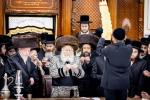 כ"ק אדמו"ר מבאבוב שליט"א ביים וויילן צווישן די בחורים אין  מחנה מתיבתא עץ חיים דעם שבת קודש פרשת ראה.