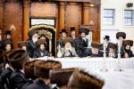 כ"ק אדמו"ר מבאבוב שליט"א ביים וויילן צווישן די בחורים אין  מחנה מתיבתא עץ חיים דעם שבת קודש פרשת ראה.