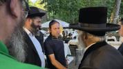 'א בליק' אין כלל ישראל'ס שול סוף זומער אין די קעטסקילס.