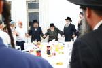 יארצייט טיש פון כ"ק אדמו"ר מסאדיגורא זצ"ל ביי כ"ק אדמו"ר מקאפיטשניץ שליט"א.