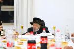 יארצייט טיש פון כ"ק אדמו"ר מסאדיגורא זצ"ל ביי כ"ק אדמו"ר מקאפיטשניץ שליט"א.
