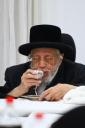 יארצייט טיש פון כ"ק אדמו"ר מסאדיגורא זצ"ל ביי כ"ק אדמו"ר מקאפיטשניץ שליט"א.