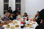 יארצייט טיש פון כ"ק אדמו"ר מסאדיגורא זצ"ל ביי כ"ק אדמו"ר מקאפיטשניץ שליט"א.