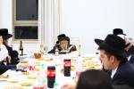 יארצייט טיש פון כ"ק אדמו"ר מסאדיגורא זצ"ל ביי כ"ק אדמו"ר מקאפיטשניץ שליט"א.