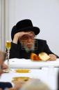 יארצייט טיש פון כ"ק אדמו"ר מסאדיגורא זצ"ל ביי כ"ק אדמו"ר מקאפיטשניץ שליט"א.