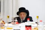 יארצייט טיש פון כ"ק אדמו"ר מסאדיגורא זצ"ל ביי כ"ק אדמו"ר מקאפיטשניץ שליט"א.