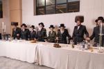 שמחת הבר מצוה  פון די צווילינג ביי ר' יואל גוראלניק א מקורב ביי בית אדמורי סקולען.