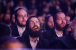 א הערליכע שפיל פארגעקומען אין ארץ ישראל לכבוד בין הזמנים מיט די באטייליגונג פון בארימטע אקטיארן מיטן נאמען 'שילדיג'.