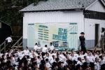 פולע בילדער גאלעריע פון די באזוך אין די סאטמארער אינגעל קעמפ און מעמד הנחת אבן הפינה פארן בנין שפע יואל דורך כ"ק אדמו"ר מסאטמאר שליט"א.