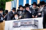 פולע בילדער גאלעריע פון די באזוך אין די סאטמארער אינגעל קעמפ און מעמד הנחת אבן הפינה פארן בנין שפע יואל דורך כ"ק אדמו"ר מסאטמאר שליט"א.