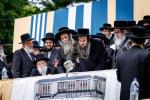 פולע בילדער גאלעריע פון די באזוך אין די סאטמארער אינגעל קעמפ און מעמד הנחת אבן הפינה פארן בנין שפע יואל דורך כ"ק אדמו"ר מסאטמאר שליט"א.