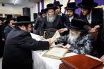 פולע בילדער גאלעריע פון די באזוך אין די סאטמארער אינגעל קעמפ און מעמד הנחת אבן הפינה פארן בנין שפע יואל דורך כ"ק אדמו"ר מסאטמאר שליט"א.