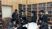 כ"ק גאב"ד יאוואזשנא שליט"'א באזוכט ביי כ"ק גאב"ד וואדרידש שליט"א