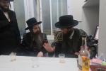כ"ק אדמו"ר מאמשינאוו ארה"ב שליט"א וועלכע האלט זיך אויף אין די יעצטיגע זומער וואכן אין ארה"ק אויף א באזוך אין די אפיסעס פון מרכז "עזרה ויעוץ" .
