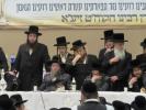 יארצייט אין ארץ ישראל פון כ"ק אדמו"ר מקרעטשניף סיגעט זצ"ל ביי כ"ק אדמו"ר מקרעטשניף סיגעט שליט"א פון וויליאמסבורג.