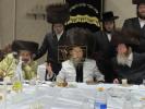 יארצייט אין ארץ ישראל פון כ"ק אדמו"ר מקרעטשניף סיגעט זצ"ל ביי כ"ק אדמו"ר מקרעטשניף סיגעט שליט"א פון וויליאמסבורג.