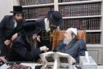 אדמו"רים און ראשי ישיבות ביי הרה"ק רבי יעקב מאיר שעכטער שליט"א לקראת די ימים נוראים