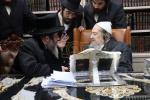 אדמו"רים און ראשי ישיבות ביי הרה"ק רבי יעקב מאיר שעכטער שליט"א לקראת די ימים נוראים