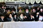 כ"ק אדמו"ר מצאנז קלויזענבורג שליט"א אויף א קורצע באזוך אין ארה"ק.