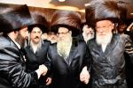 כ"ק אדמו"ר מצאנז קלויזענבורג שליט"א אויף א קורצע באזוך אין ארה"ק.