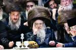 כ"ק אדמו"ר מצאנז קלויזענבורג שליט"א אויף א קורצע באזוך אין ארה"ק.