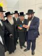 כ"ק אדמו"ר מצאנז קלויזענבורג שליט"א אויף א קורצע באזוך אין ארה"ק.