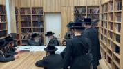 כ"ק אדמו"ר מוויען שליט"א באזוכט  בבית כ"ק גאב"ד וואודרידזש שליט"א.