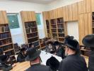 כ"ק אדמו"ר מוויען שליט"א באזוכט  בבית כ"ק גאב"ד וואודרידזש שליט"א.