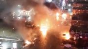 ליערדזשעט קראך: נייע ווידעאס ווייזן ווי דער פליגער פאלט אראפ און רייסט אויף אין א פייער באלי וואס האט אומגעברענגט אכט מענטשן.