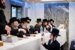 מעמד בחינה פומבי ווי תלמידי ישיבה סניף דרכי תורה האבן זיך פארהערט מערערע מסכתות בראשות הגה"צ אב"ד ור"מ שליט"א אין די זאלן פון אלפי מנשה