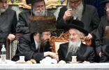 שמחת הברית לבן הנולד ביי כ"ק אדמו"ר מזוועהיל שליט"א, איידעם ביי הגה"צ ר' מרדכי טווערסקי זצ"ל, בנו הגדול פון כ"ק אדמו"ר מראחמיסטריווקא זצ"ל.