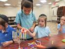 פרייליכע אקטיוויטעטן אין מחנה יחד קראסנא אינגל קעמפ