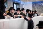 באזוך פון כ"ק אדמו"ר מסאטמאר שליט"א אין מאנסי לטובת דעם בנין החדש דישיבת קנין תורה פארגאנגענעם זונטאג