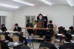 הגאון ר' אפרים וואקסמאן שליט"א טרעט אויף פאר די תלמידים פון ישיבת צאנז סטעטן איילענד, אין מחנה 'עבודת נפתלי' צאנז.