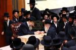 בילדער גאלעריע פונעם סעודת פרידה פאר כ"ק אדמו"ר מתולדות יהודה שליט"א אין ארץ ישראל פארן צירוקפארן קיין חוץ לארץ