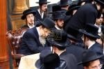 Main image for בילדער גאלעריע פונעם סעודת פרידה פאר כ"ק אדמו"ר מתולדות יהודה שליט"א אין ארץ ישראל פארן צירוקפארן קיין חוץ לארץ