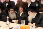 בילדער גאלעריע: כ"ק אדמו"ר מצאנז קלויזענבורג שליט"א באזוכט אין ארה"ק דריטער טייל