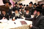 בילדער גאלעריע: כ"ק אדמו"ר מצאנז קלויזענבורג שליט"א באזוכט אין ארה"ק דריטער טייל