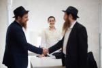 בילדער גאלעריע פון דעם פרישן ווינטער זמן וואס האט זיך נארוואס אנגעהויבן אין די הויפט ישיבה קטנה אין מאקאווע