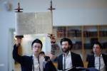 בילדער גאלעריע פון דעם פרישן ווינטער זמן וואס האט זיך נארוואס אנגעהויבן אין די הויפט ישיבה קטנה אין מאקאווע