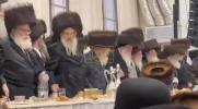 ווידעא: דור רביעי: די באטייליגונג פון כ"ק אדמו"ר ממאכנובקא שליט"א נעכטן ביינאכט ביי די שמחת החתונה פון זיין ערשטן אור אייניקל.