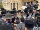 בילדער גאלעריע: כ"ק אדמו"ר מצאנז קלויזענבורג שליט"א אויף א קורצע באזוך אין ארה"ק צווייטער טייל