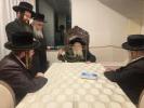 בילדער גאלעריע: כ"ק אדמו"ר מצאנז קלויזענבורג שליט"א אויף א קורצע באזוך אין ארה"ק צווייטער טייל