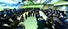 בילדער גאלעריע: כ"ק אדמו"ר מצאנז קלויזענבורג שליט"א אויף א קורצע באזוך אין ארה"ק צווייטער טייל