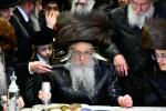 בילדער גאלעריע: כ"ק אדמו"ר מצאנז קלויזענבורג שליט"א אויף א קורצע באזוך אין ארה"ק צווייטער טייל