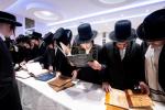 מעמד הכרת הטוב פאר די בחורי הישיבות וואס האבן אריינגעברענגט גרעסערע סכומים פאר קופת שקל הטהור ארום די טעג פון כ"ו אב פאר די גרויסע חלוקה וואס גייט פארקומען חודש תשרי.