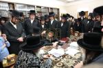 הנהלת כולל שומרי החומות ווערן ענטפאנגען ביי כ"ק אדמו"ר מסאטמאר שליט"א חבר נשיאות הכולל