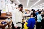  מאסיווער אויספארקויף אויף גאר טייערע מתנות אין "מחנה רב טוב - מחנה יהודה", אהערגעשטעלט דורך "חברה משניות - אוצר יהודה" און "חברת תהלים" דורך הר"ר מענדל ראזענבערג הי"ו ובניו ר' יואל ור' פישל הי"ו