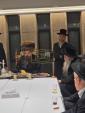 כ"ק אדמו"ר מסאדיגורה לאנדאן שליט"א ביים עריכת השולחן לכבוד י"א אלול